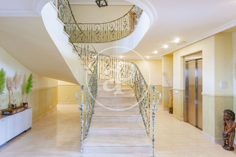 Foto c5ccd089-a164-405b-8879-a123a7213406. Casa villa en venta en El Bosque Villaviciosa de Odón