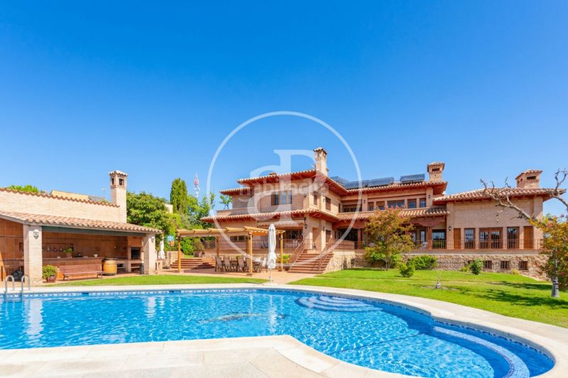 Foto cc2d97d9-22d0-4bf8-9083-202f83c8edba. Casa villa en venta en El Bosque Villaviciosa de Odón