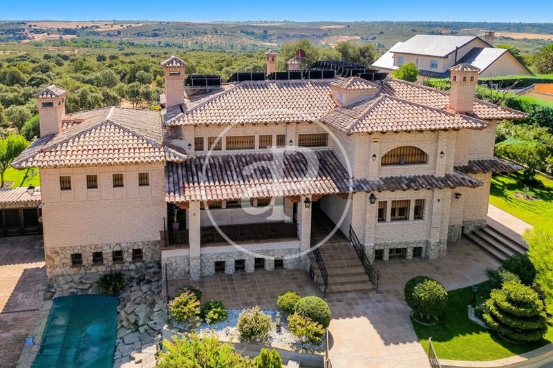 Foto ef1cd59c-685f-461c-8905-a8e2f507e0a7. Casa villa en venta en El Bosque Villaviciosa de Odón