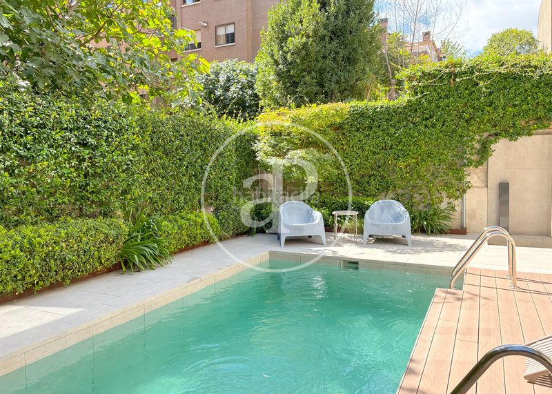 Foto 9e52b9a2-3b3f-437a-9beb-743dcccdafe4. Rent flat with heating parking pool in Concepción Madrid