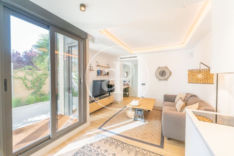 Foto cc1eb6e7-eec5-4084-bd93-26a4aed9c9e1. Rent flat with heating parking pool in Concepción Madrid
