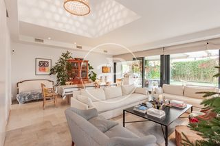 Casa a Fuente del Fresno. Chalet pareado en fresno norte