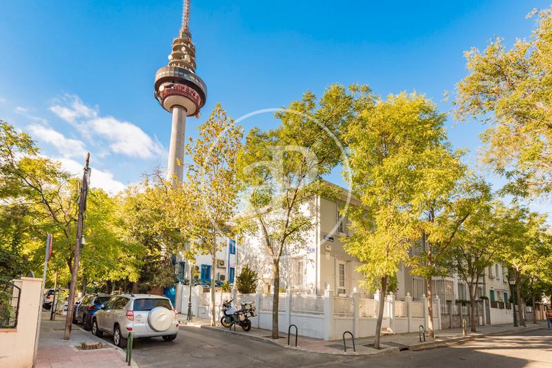 Foto 6e5c1a11-0bf1-4efb-9056-6a3e6cbddbb6. Pis 210m<sup>2</sup> a calle de jorge juan 171 a Fuente del Berro Madrid