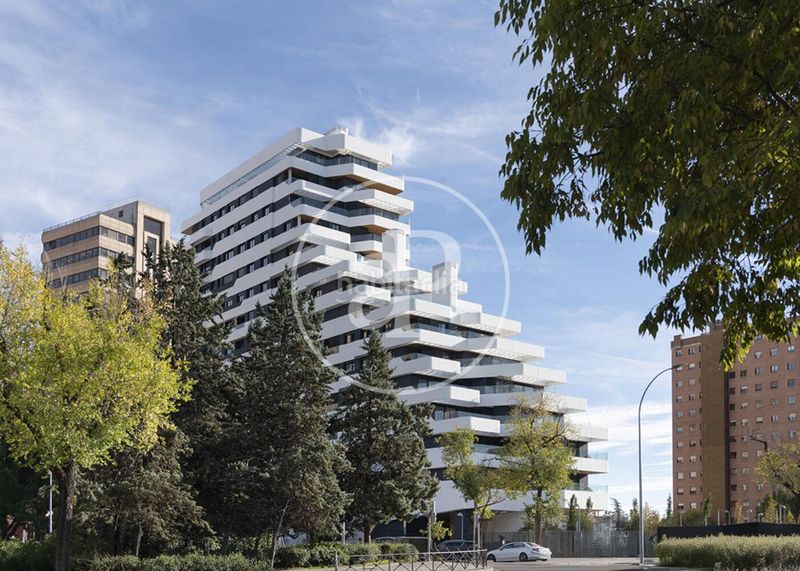 Foto db030d9b-a2df-4057-907b-e0028403fc1e. Dúplex 174m<sup>2</sup> a calle del alcalde sainz de baranda 88 a Madrid