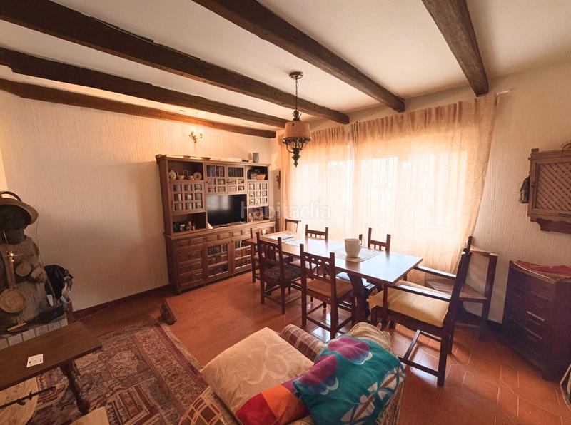 Foto bcb39dec-1028-46c6-89ad-f85a6e2d211f. Chalet dans El Robledal Villalbilla