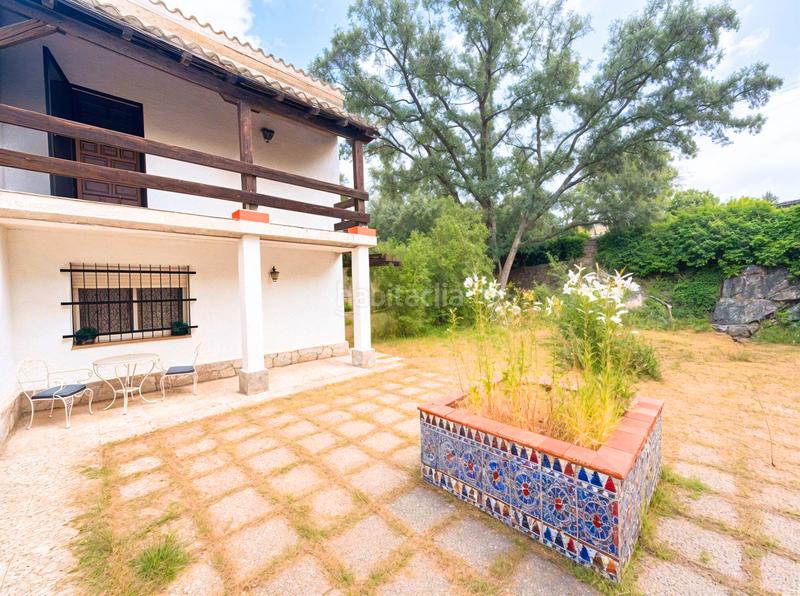 Foto e4a86775-b161-470a-bde0-b05a37f7c520. Chalet dans El Robledal Villalbilla