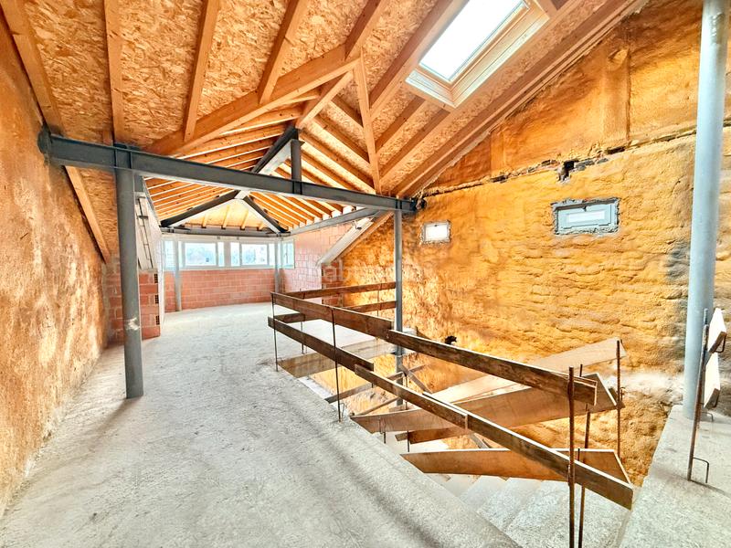 Foto a8297432-d48e-4f1f-89c1-a273be35b14f. Édifice dans Centro Avilés