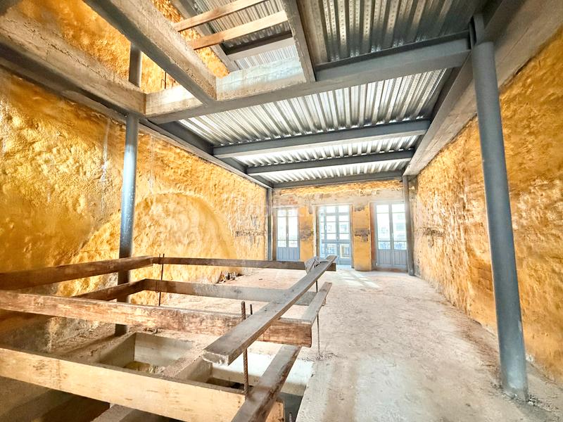 Foto b3b8cfe8-6176-4206-b5c0-310b5116a616. Edificio en Centro Avilés