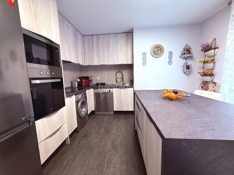 Foto c00d4e87-1194-4d76-813e-88445d98803e. Duplex avec chauffage dans Centro Azuqueca de Henares