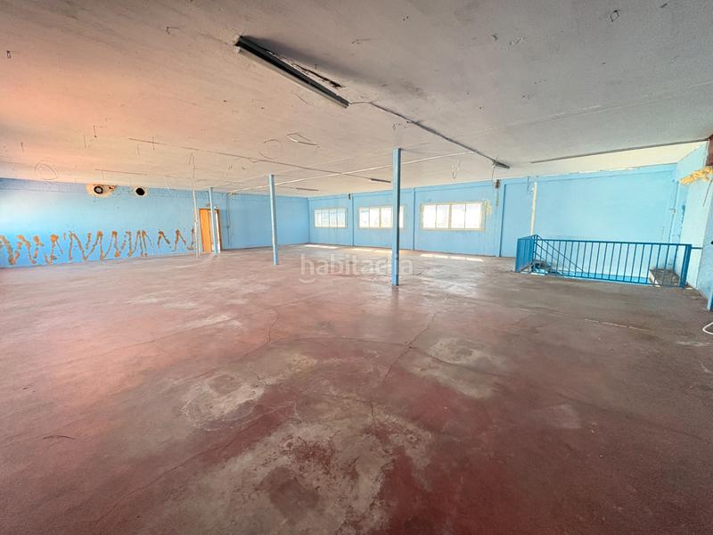 Foto 41b30039-ed51-4e65-94a9-43868dc32479. Fabrikhalle mit heizung in Torres de la Alameda