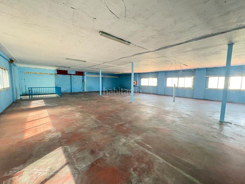 Foto 7807727a-f8a2-47a9-af82-0cdf71d72063. Fabrikhalle mit heizung in Torres de la Alameda