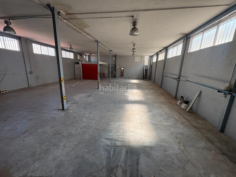 Foto 91f371a4-7d88-456f-a29f-bcc559b45b8c. Fabrikhalle mit heizung in Torres de la Alameda