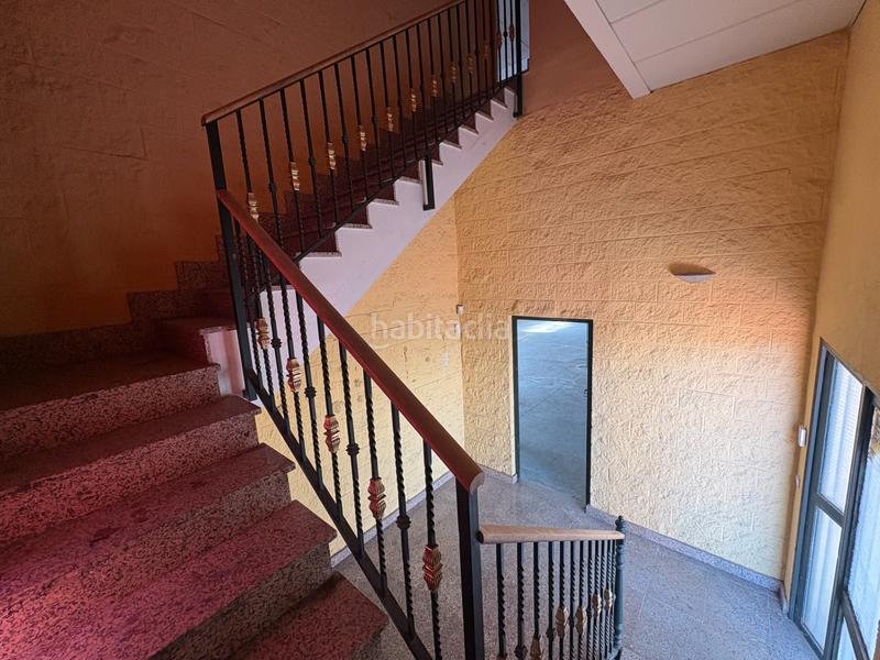 Foto d6cdbfd2-2d50-4645-9aaa-2c02e3c6e4cf. Fabrikhalle mit heizung in Torres de la Alameda