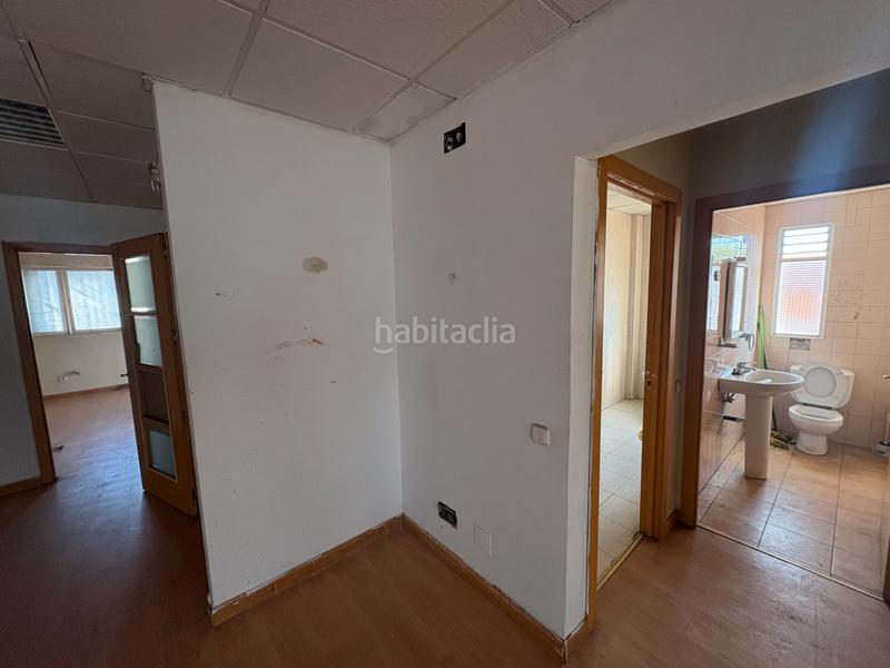 Foto f8b4a496-f026-49e8-8231-dfa45277f1b9. Fabrikhalle mit heizung in Torres de la Alameda