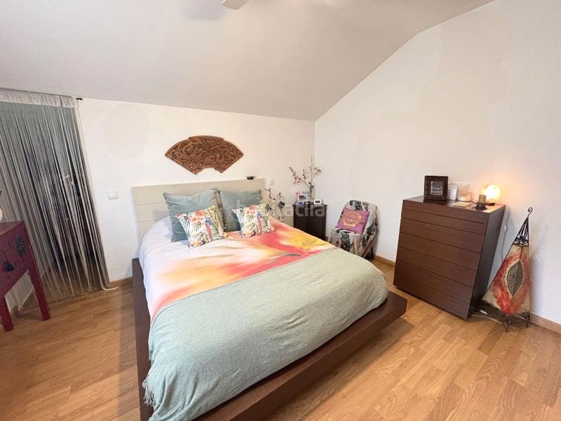 Foto 75df428d-35df-481e-b33e-000f8b4f4edc. Casa adossada amb xemeneia calefacció aparcament a Pioz