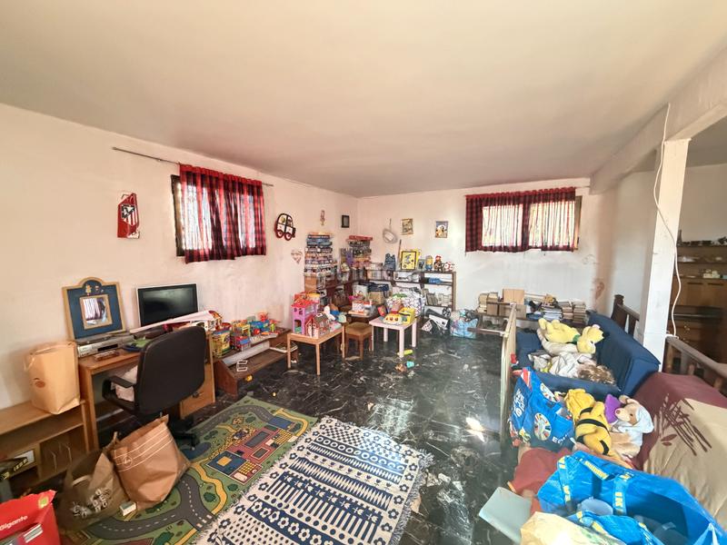 Foto c3e38b97-ada0-4a14-b3e6-4024c38aaf55. Xalet a El Robledal Villalbilla