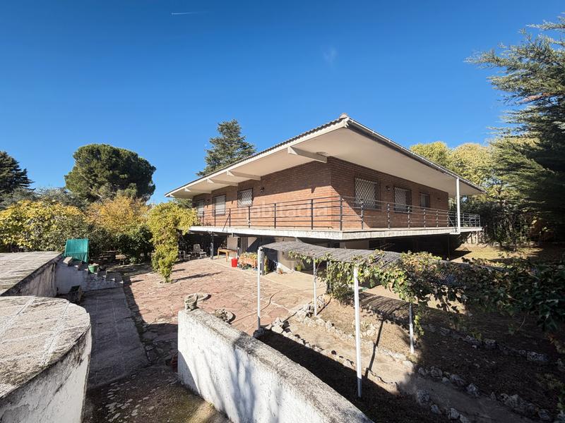 Foto f4ba253f-6538-4870-9263-5ae3bd2121ce. Xalet a El Robledal Villalbilla