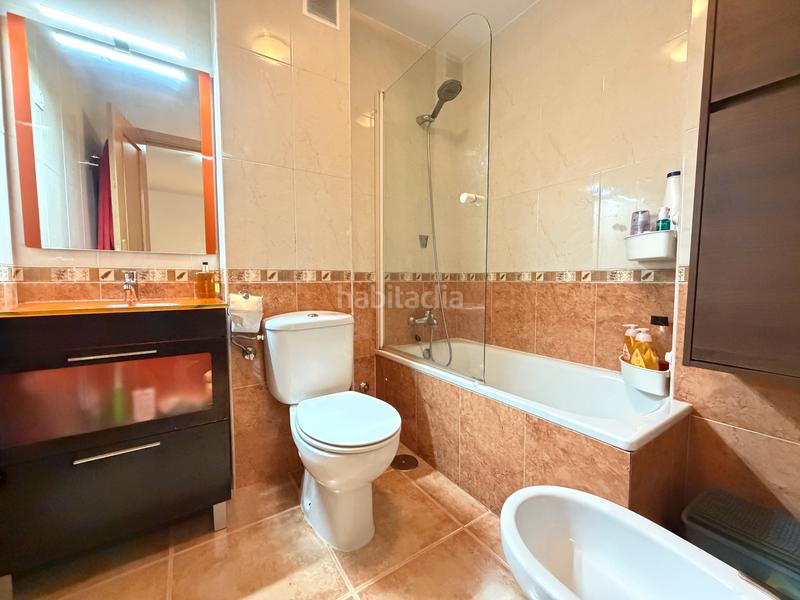 Foto f5edbde0-3bee-483d-b621-e708e7669ef9. Duplex dans Bulevar-Plaza Castilla Azuqueca de Henares