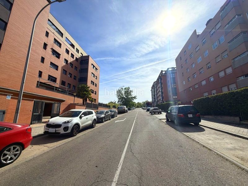 Foto 07322d60-9db7-4a69-8cef-8c172be3f7ba. Pis amb calefacció aparcament piscina a Sanchinarro Madrid