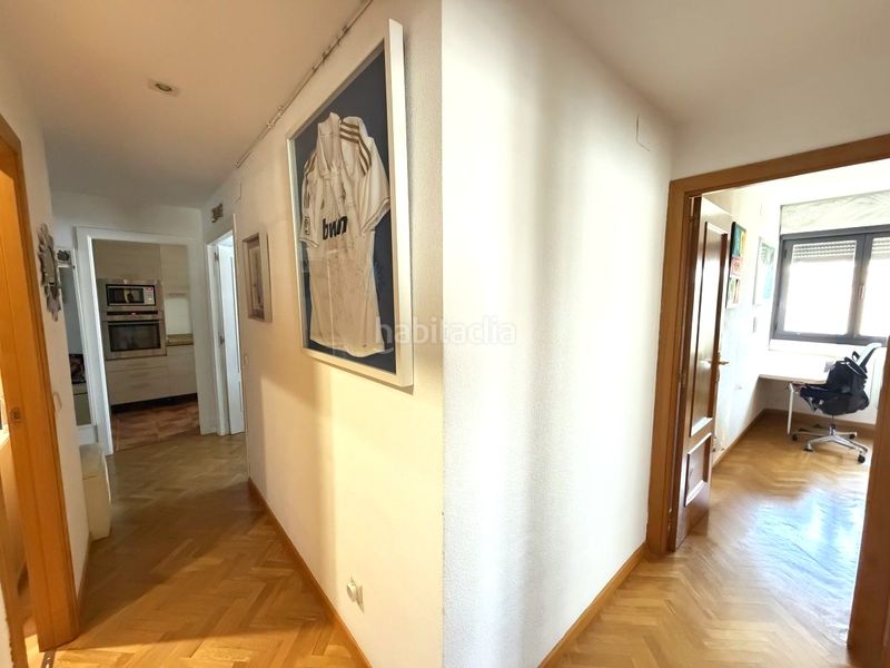 Foto 32b9b47a-d2c6-4c2a-83d1-df299d281861. Pis amb calefacció aparcament piscina a Sanchinarro Madrid