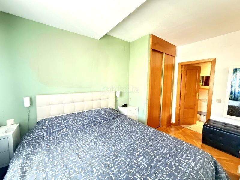 Foto 3b964e2a-13bb-4680-a993-2a11a9bab051. Pis amb calefacció aparcament piscina a Sanchinarro Madrid