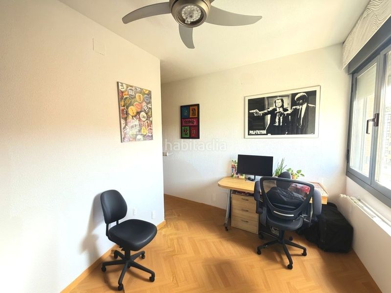 Foto b539f9c1-22db-4681-b1ef-2a78a9c38bf0. Pis amb calefacció aparcament piscina a Sanchinarro Madrid