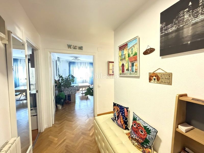 Foto b6483ef2-1d37-4b72-ac84-7cff66739112. Pis amb calefacció aparcament piscina a Sanchinarro Madrid