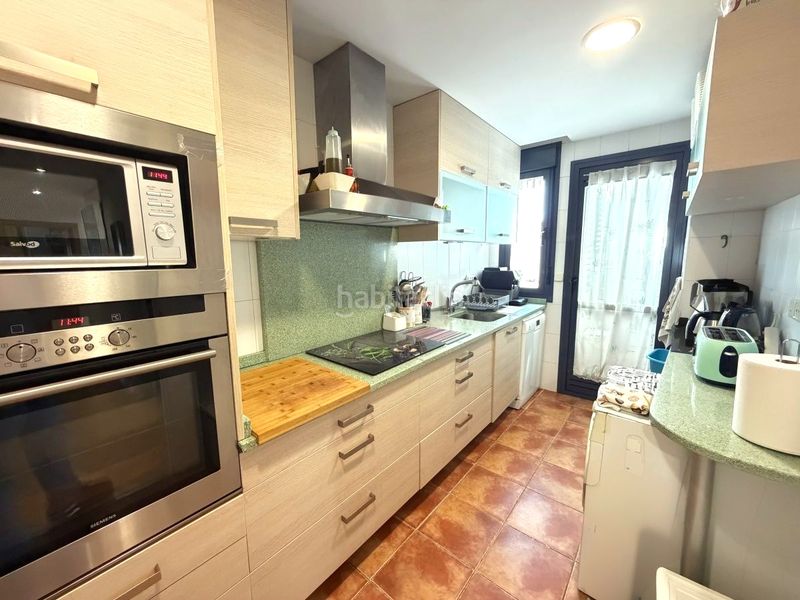 Foto f4c15847-d6fc-4437-a583-c9139d3ad427. Pis amb calefacció aparcament piscina a Sanchinarro Madrid