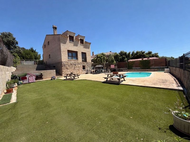 Foto 749f7331-6c2d-486f-bc89-b0554eb2885e. Xalet amb calefacció piscina a Chiloeches