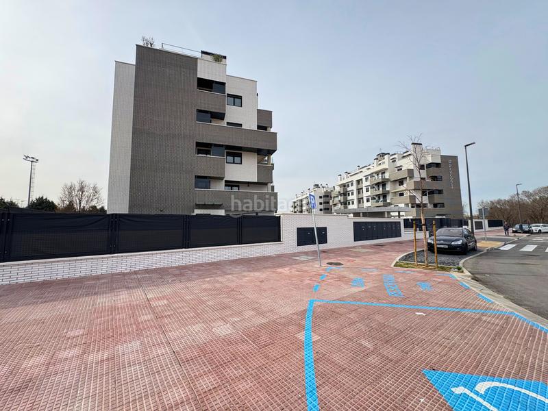 Foto db93388a-8f15-4323-a24a-e821e3edb6de. Pis amb calefacció aparcament piscina a Espartales Alcalá de Henares
