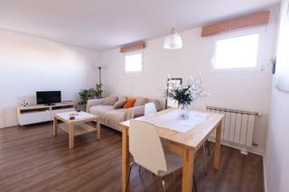 Location Appartement à Calle de fuencarral 83. Piso de 2 habitacion y 1 wc, amueblado