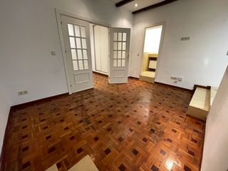 Location Appartement  Calle de barbieri. Piso de 1 habitacion y 1 wc