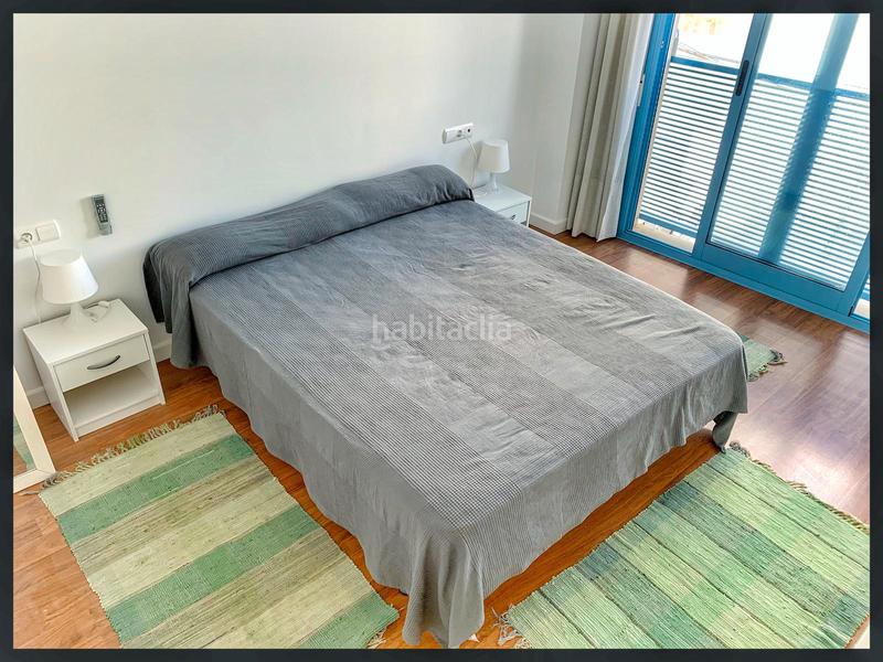 Foto ae0bfad6-2049-4c21-b18b-4baf5fd7cff4. Piso  de 1 habitacion y 1 wc, en Centro Urbano Benidorm