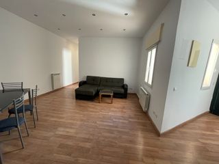 Flat in Calle de Embajadores