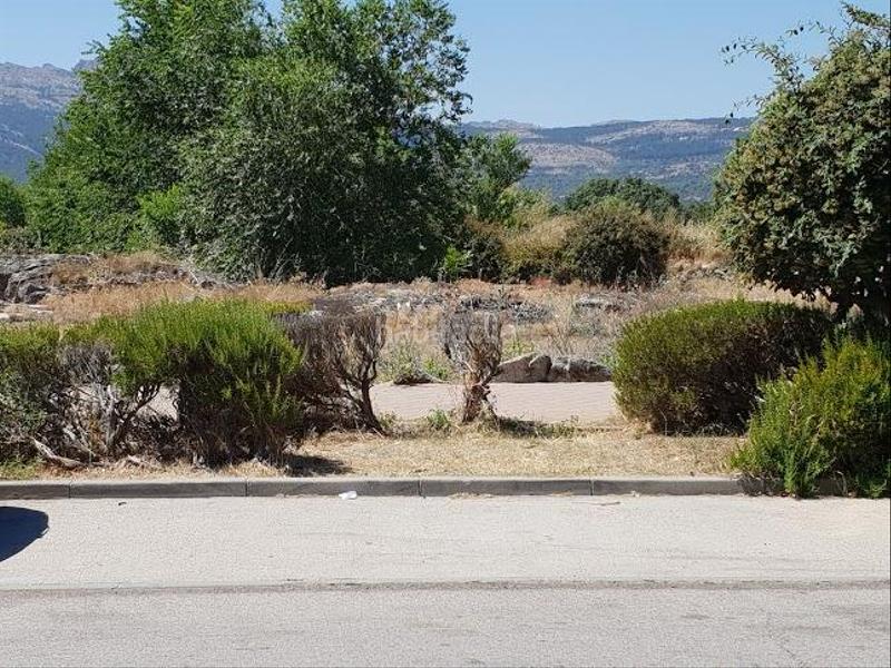 Foto 19279f90-4abf-409c-a650-dbb886744dc1. Terreno residenziale in de madrid 27 in Lozoyuela - Navas - Sieteiglesias