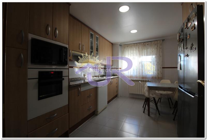 Foto 440cef36-0b85-4d2e-808c-b92ea963382e. Chalet con camino riscaldamento parcheggio in Miramadrid Paracuellos de Jarama