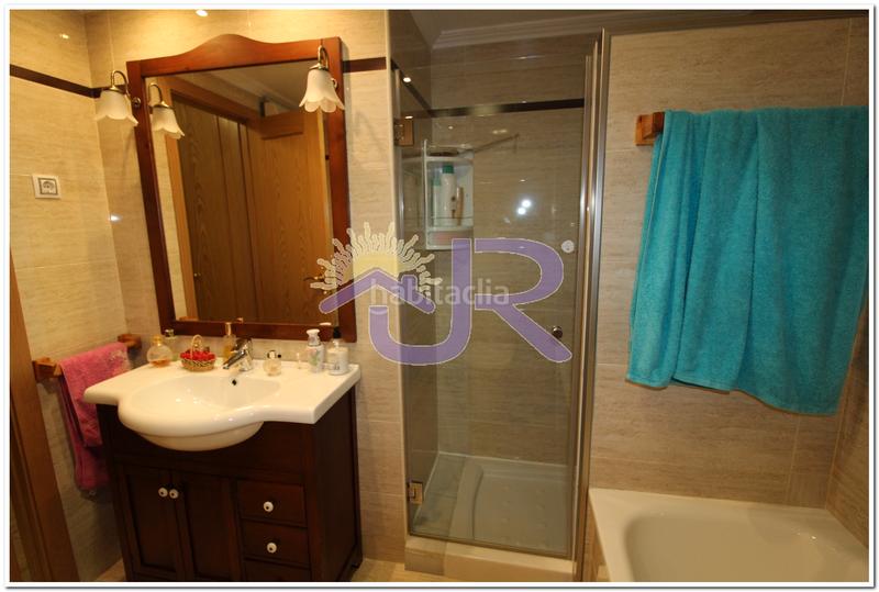 Foto 46301ef3-6513-4b40-a6b6-bb2e2090f2a4. Chalet con camino riscaldamento parcheggio in Miramadrid Paracuellos de Jarama