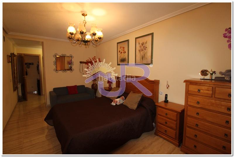 Foto 4c8dca87-49cb-4fe9-9b99-b042413e3587. Chalet con camino riscaldamento parcheggio in Miramadrid Paracuellos de Jarama