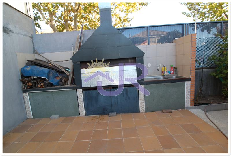 Foto 658cdb3d-7628-4374-ab77-dbb6323e2640. Chalet con camino riscaldamento parcheggio in Miramadrid Paracuellos de Jarama