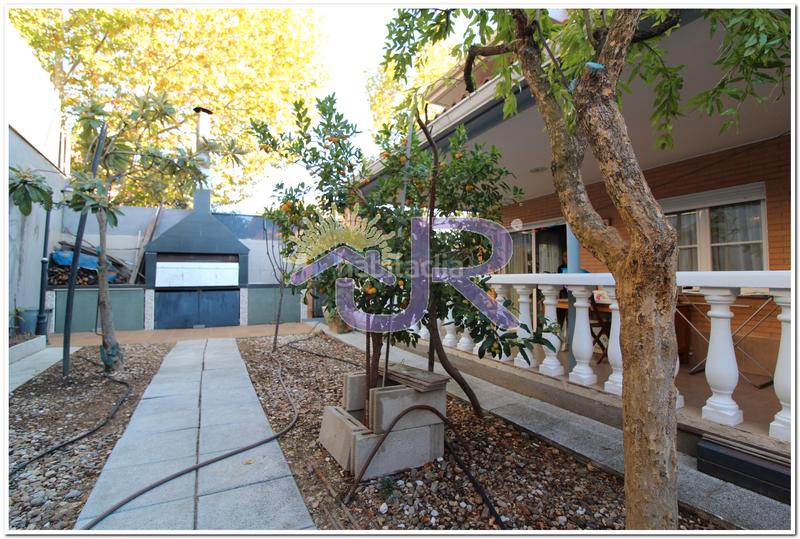 Foto 71fc2f38-351d-4eca-b6d2-d3a3937af7a5. Chalet con camino riscaldamento parcheggio in Miramadrid Paracuellos de Jarama