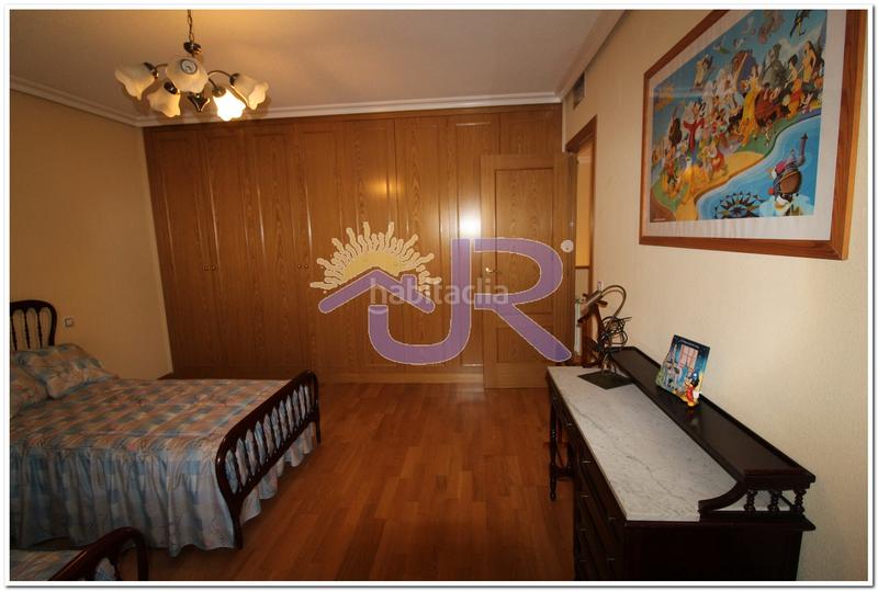 Foto 80c3fbdd-4c70-46da-807a-fe44d81f17f6. Chalet con camino riscaldamento parcheggio in Miramadrid Paracuellos de Jarama