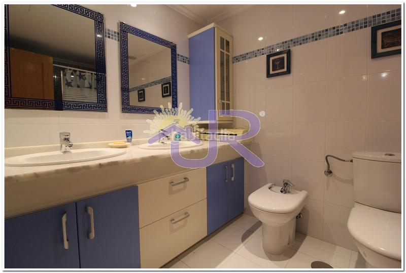 Foto 82bfd3ac-dd4a-4497-a862-7d42551e326b. Chalet con camino riscaldamento parcheggio in Miramadrid Paracuellos de Jarama