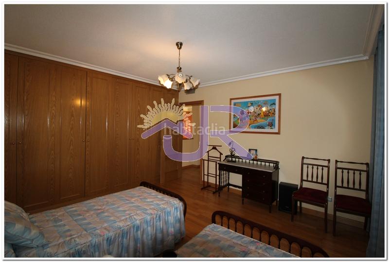 Foto b2495f9c-31ea-4554-af88-c100e607117c. Chalet con camino riscaldamento parcheggio in Miramadrid Paracuellos de Jarama