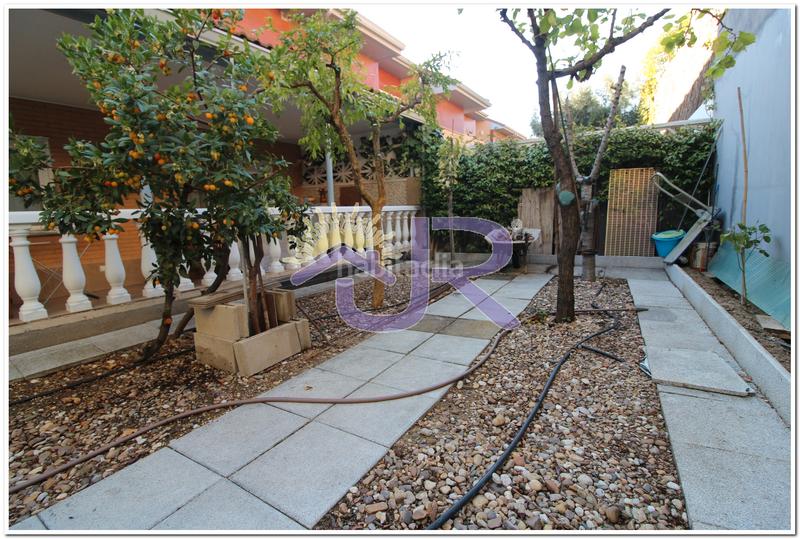 Foto bd5392f1-e262-423f-8327-f82f46f3c515. Chalet con camino riscaldamento parcheggio in Miramadrid Paracuellos de Jarama