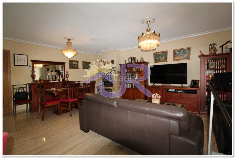 Foto c56cd4bf-1558-4477-b442-dd229939911a. Chalet con camino riscaldamento parcheggio in Miramadrid Paracuellos de Jarama