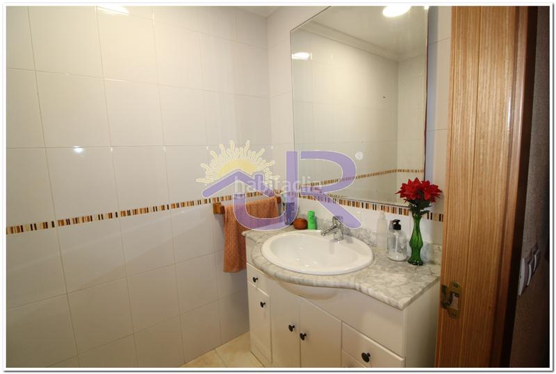 Foto d0fe2e3f-cff1-4d04-b0ae-b2ecd92486c1. Chalet con camino riscaldamento parcheggio in Miramadrid Paracuellos de Jarama