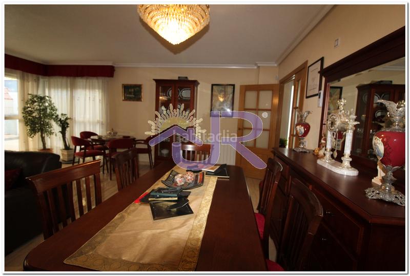 Foto d23c1cd0-de52-414d-9174-e8e4aaf9ae60. Chalet con camino riscaldamento parcheggio in Miramadrid Paracuellos de Jarama