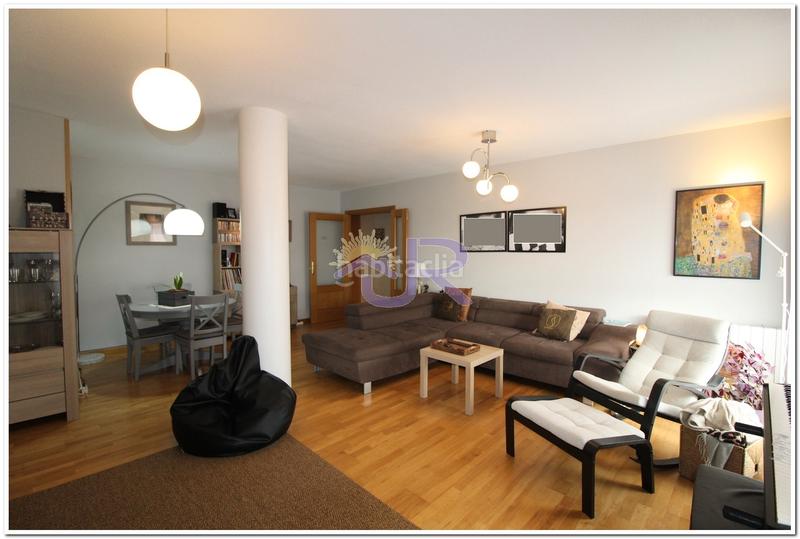 Foto 26c74b3c-6534-4bdc-9c3e-f9205b331a2e. Piso  con estupenda situación y con zonas comunes en Paracuellos de Jarama