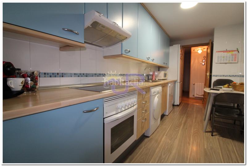 Foto 2b74a36c-73c6-4f61-8d4b-f78ecfea6056. Piso  con estupenda situación y con zonas comunes en Paracuellos de Jarama