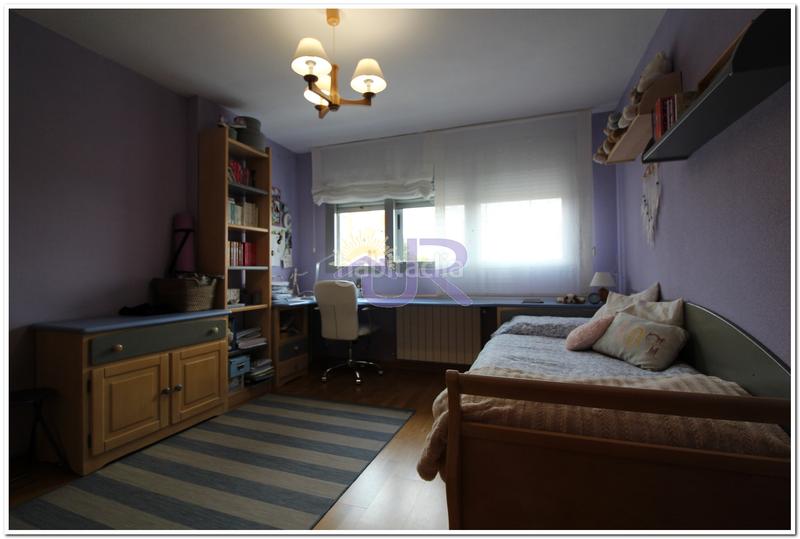 Foto 8f84e061-b5dd-4dd1-b86a-c9afd351e494. Piso  con estupenda situación y con zonas comunes en Paracuellos de Jarama